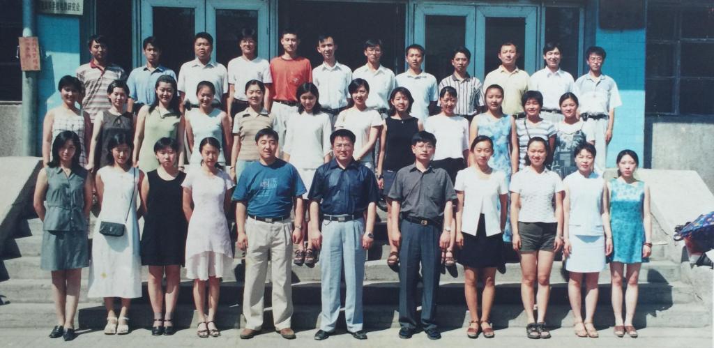 2000届文管系一班毕业合照